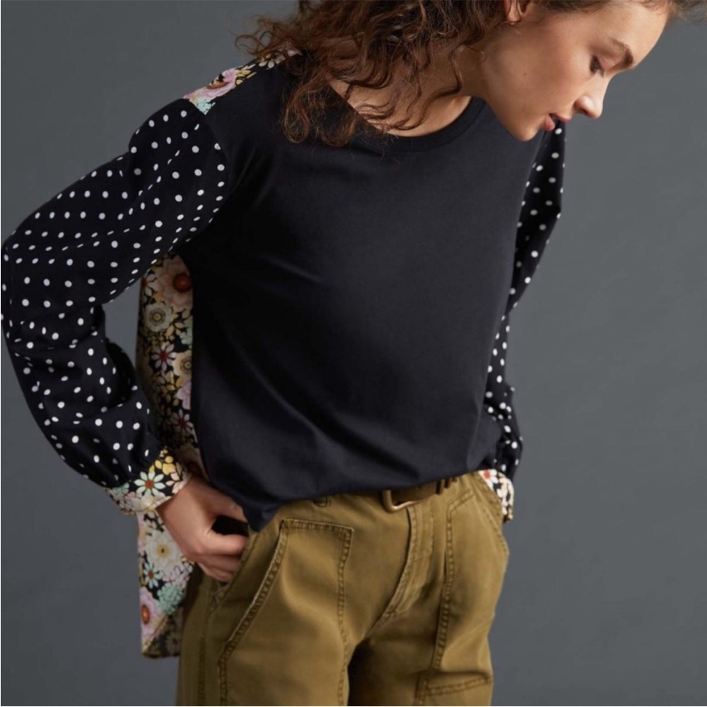EUC Anthropologie Whimsical Print Split Back Top. Size small